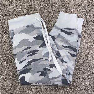 Aerie Camo Joggers